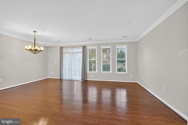 Building Photo - 44063 Vaira Terrace