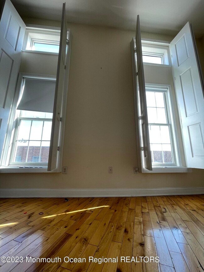 Building Photo - 616 Mattison Ave