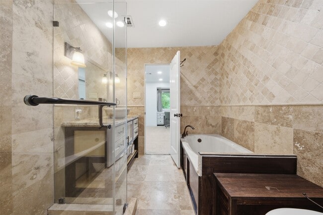 Building Photo - 2209 W Settler's Way