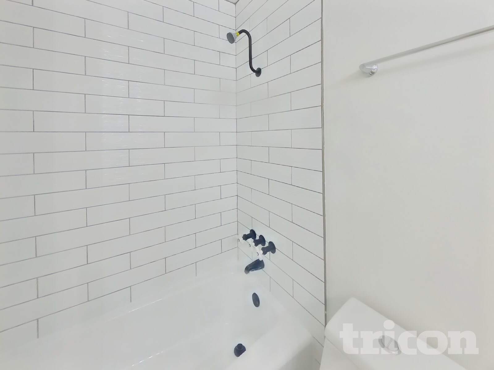 Building Photo - 826 W Del Rio St