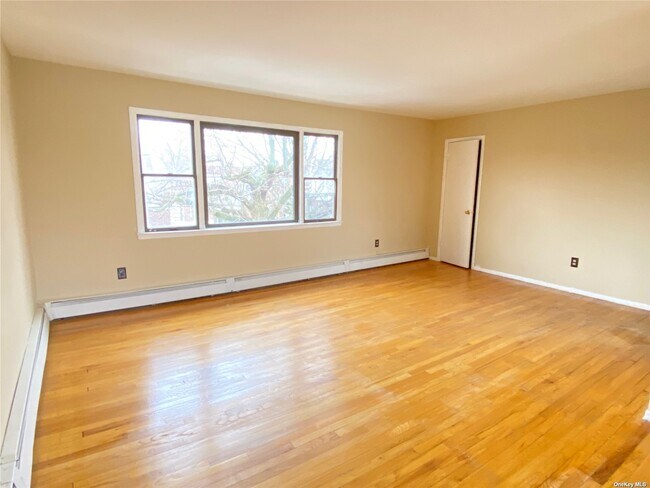 Building Photo - 1014 Phoebe St