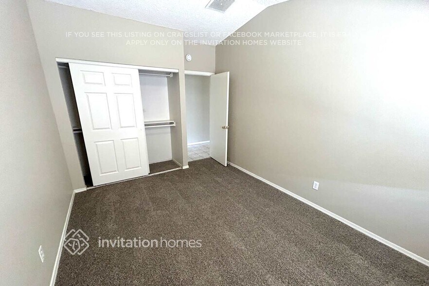 Building Photo - 11134 N 82nd Ln