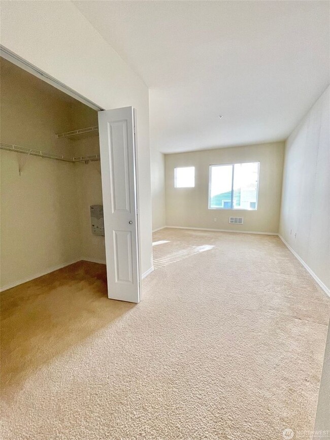 Building Photo - 2Bd/2Ba Bothell Condo