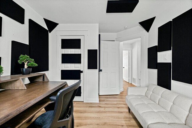 Building Photo - 13200 Elysian Fields Cove