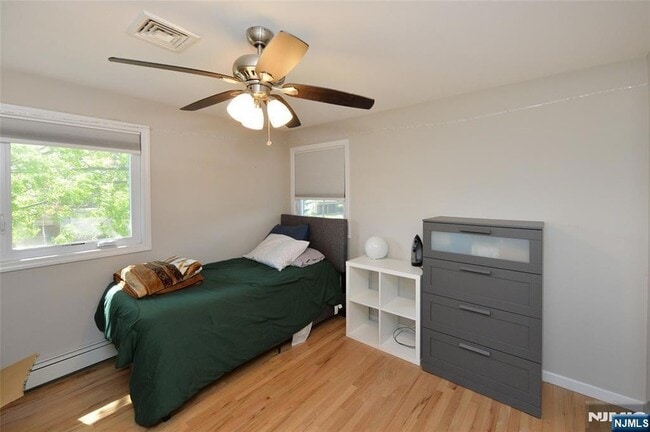 Building Photo - 5-15 Dorothy Street Unit 1X