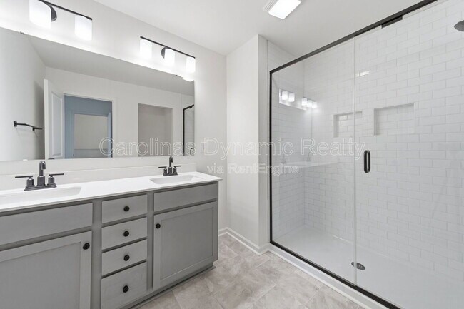 Building Photo - 11936 Basking Dr