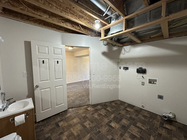 Building Photo - 3133 W 525 N