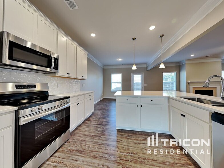 Building Photo - 437 Autrey Dr