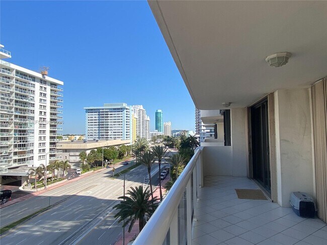 Building Photo - 5757 Collins Ave