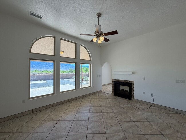 Building Photo - 3 Bedroom Single Story Home Available Near Corrales Rd & Highway 528 in Rio Rancho!
