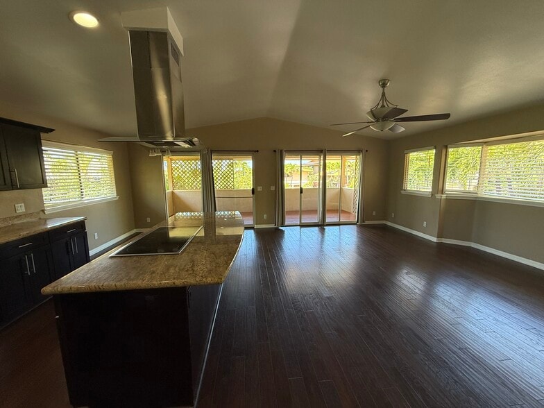 Building Photo - 2657 Moolio Pl