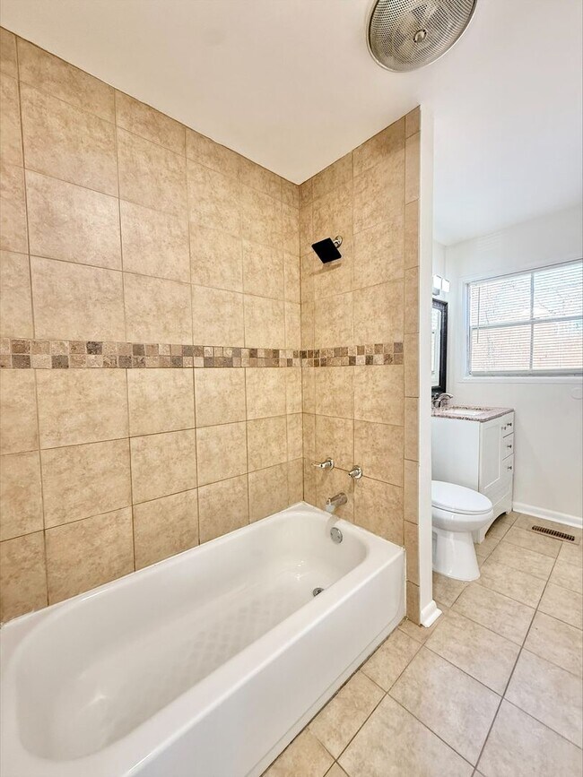 Building Photo - Brookside Beauty