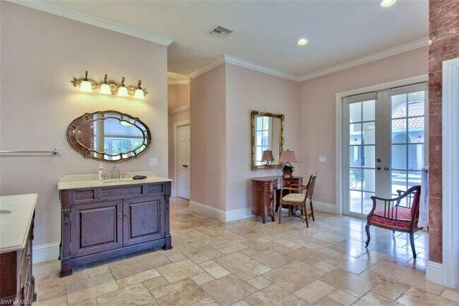 Building Photo - 2225 23rd St SW