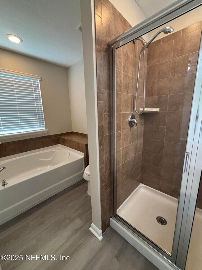 Building Photo - 673 Reese Ave