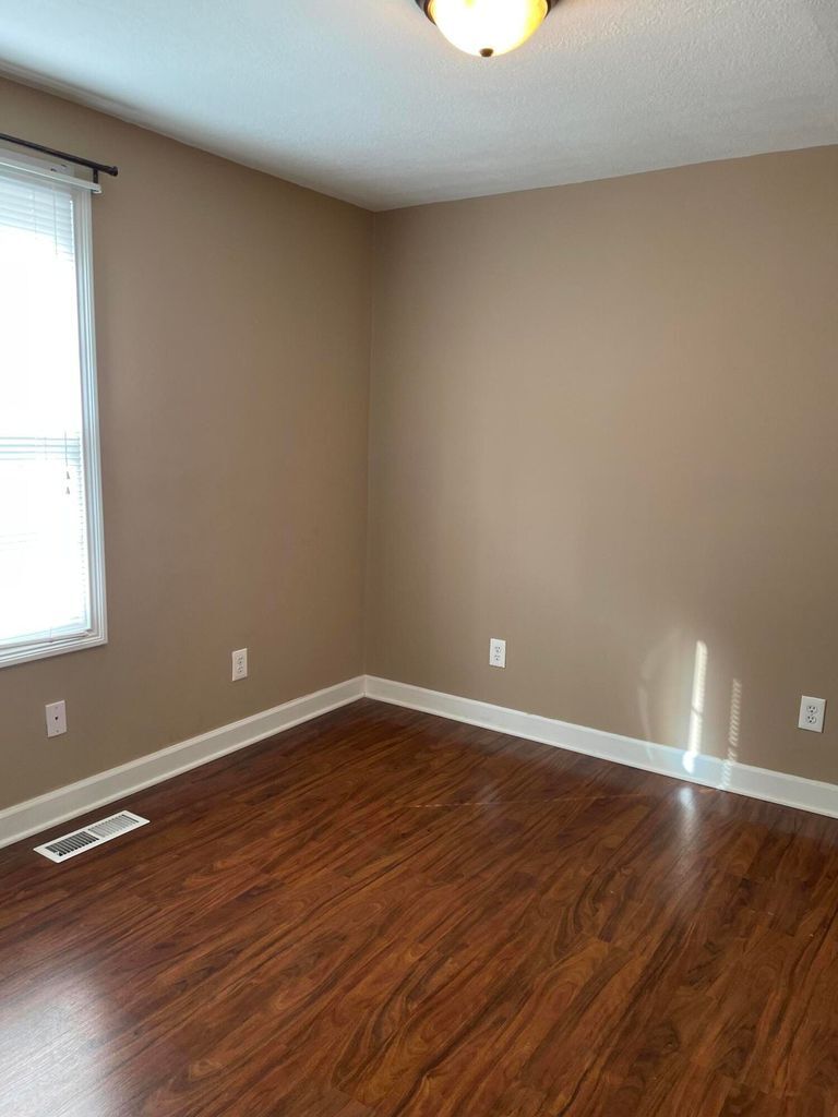 Bedroom 2 - 3309 Godfrey St
