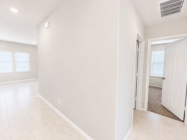 Building Photo - Available for Move-In July 1st