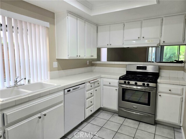 Building Photo - 1711 Glenview Dr