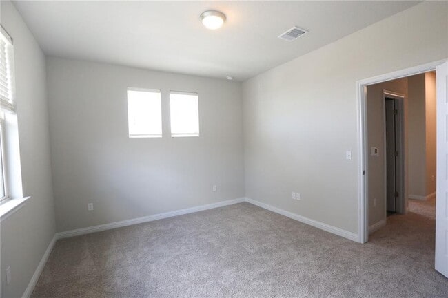 Building Photo - 8108 Ausblick Ave