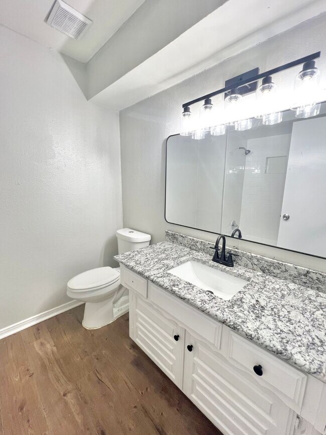 Building Photo - Beautiful Home in Rowlett Texas!