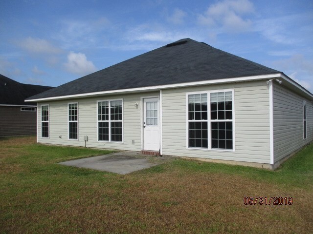 Building Photo - Experience Southern Comfort: Charming 3 Bed/2 Bath Home in Valdosta, GA