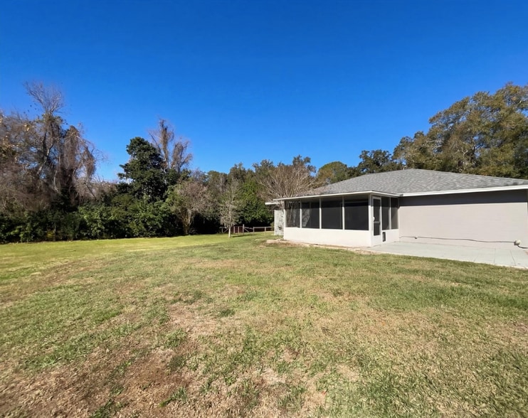 Building Photo - 2037 Recker Hwy