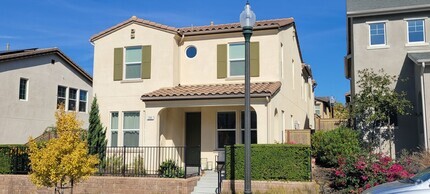 Building Photo - West Ventura's Solana Heights 4+3 Single F...