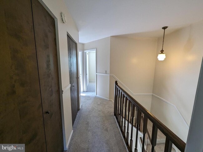 Building Photo - 830 Woodcrest Dr