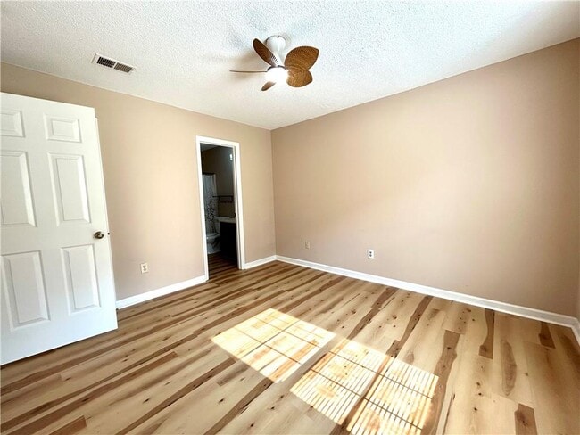 Building Photo - 1252 Scripps Ct SW