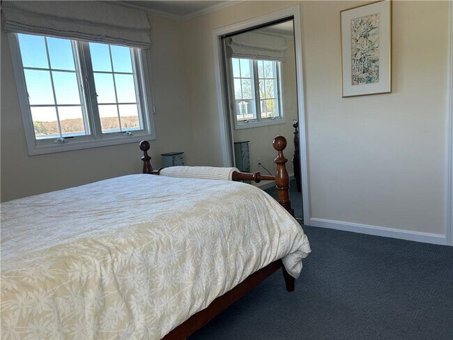 Building Photo - 67 Esmond Ave