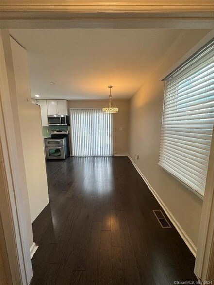 Building Photo - 41 Nash Pl