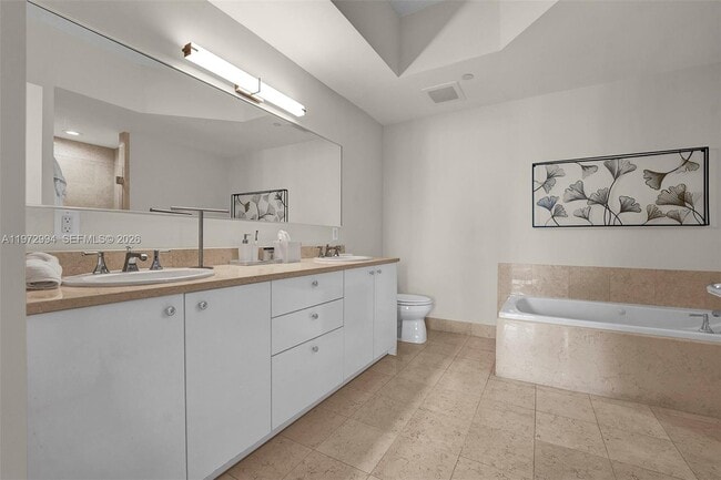 Building Photo - 20000 E Country Club Dr