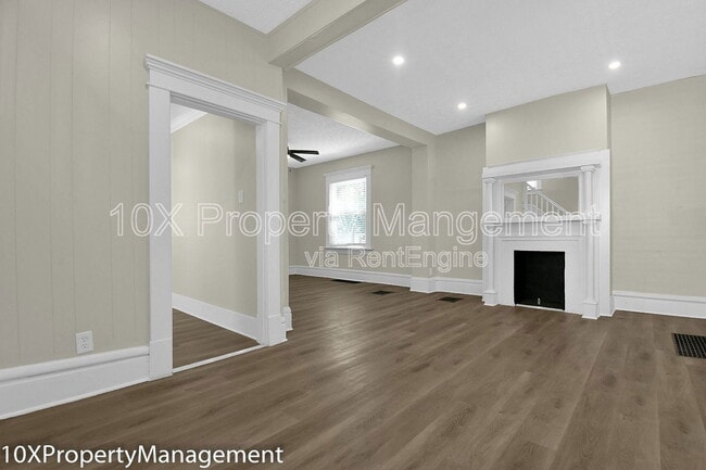 Building Photo - 2014 Floral Ave