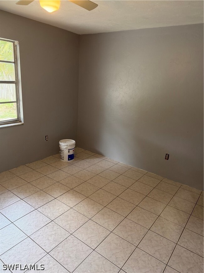 Building Photo - 18500 Winter Haven Rd