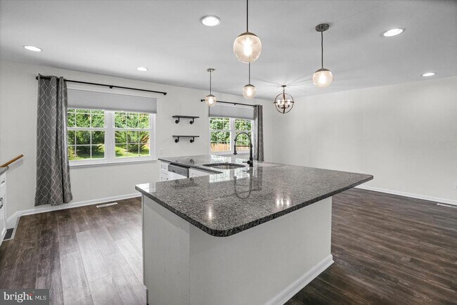 Building Photo - 10202 Daventry Dr