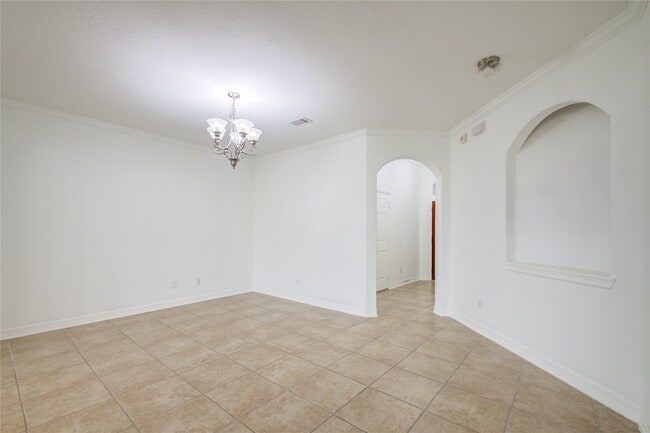 Building Photo - 18103 Double Bay Rd