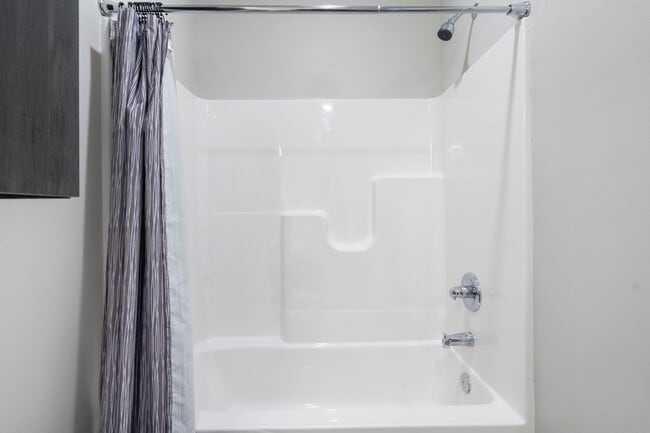 Building Photo - Now Leasing! Brand New 3 Bed, 2 Bath Home ...