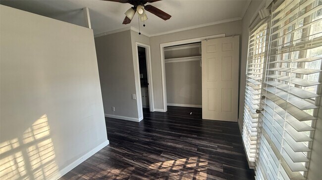 Building Photo - 1660 Richmond Ave.