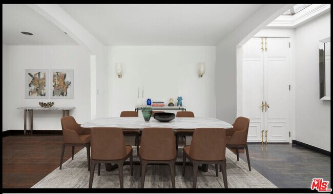 Building Photo - 10216 Cielo Dr