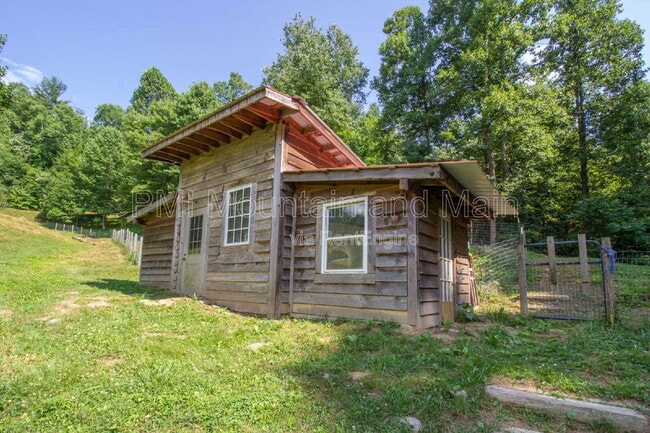 Building Photo - 3113 Revere Rd