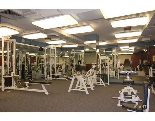 Building Photo - 211 E Ohio St