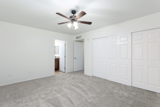 Building Photo - 7711 E 39th St