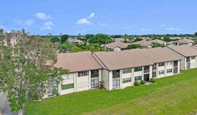 Building Photo - 7698 Tahiti Ln