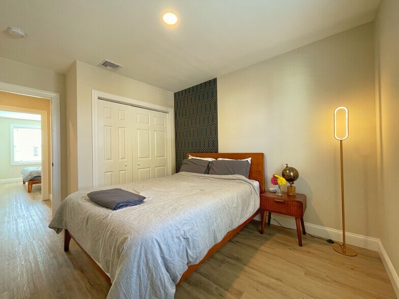 Bedroom - 171 Dunnell Ave