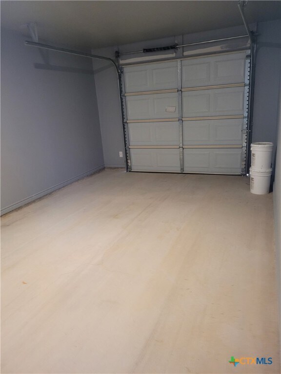 Building Photo - 1810 Castroville Trl