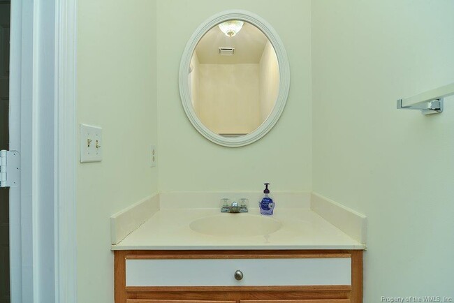 Building Photo - 5339 Aden Ct
