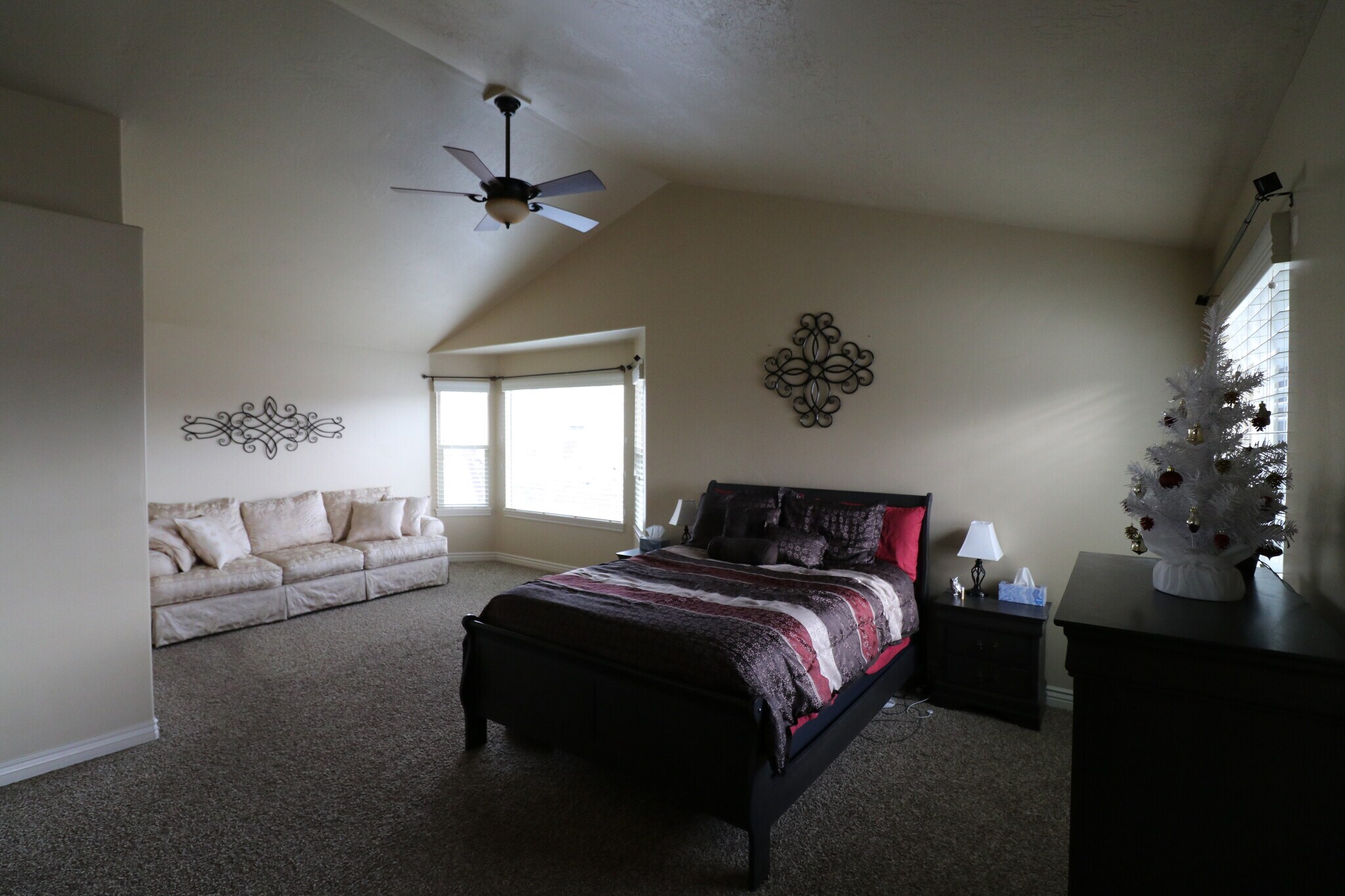 Building Photo - 3080 N CREST DR