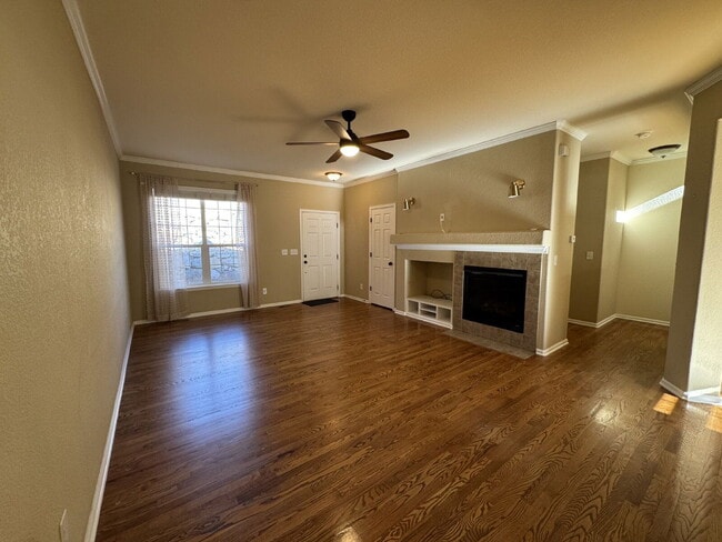 Building Photo - 631 Hanging Rock Pl