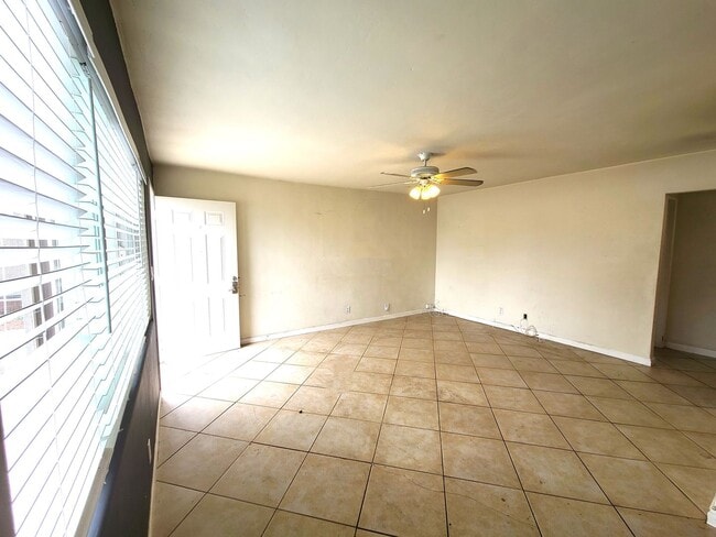 Building Photo - 424-26 Delaware st