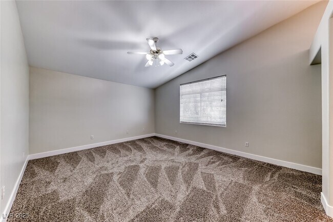 Building Photo - 5567 Cortu Ave