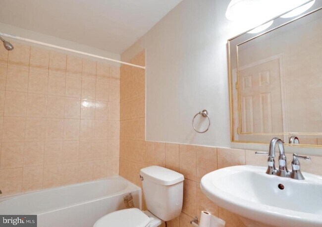 Building Photo - 8464 Hessian Hill Ct